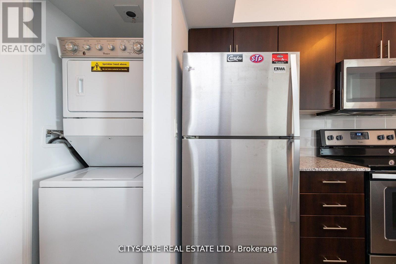 1802 - 1420 Dupont Street, Toronto, Ontario  M6H 4J8 - Photo 11 - W12745288