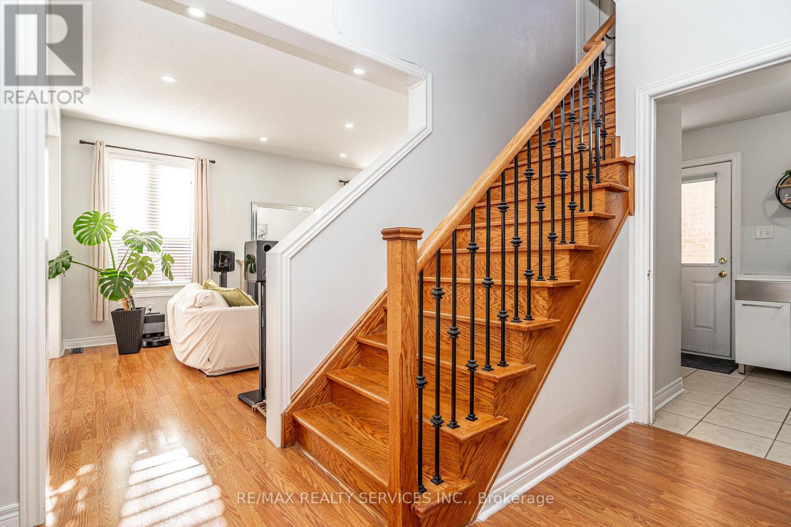 88 Sled Dog Road, Brampton, Ontario  L6R 0J4 - Photo 10 - W12745318