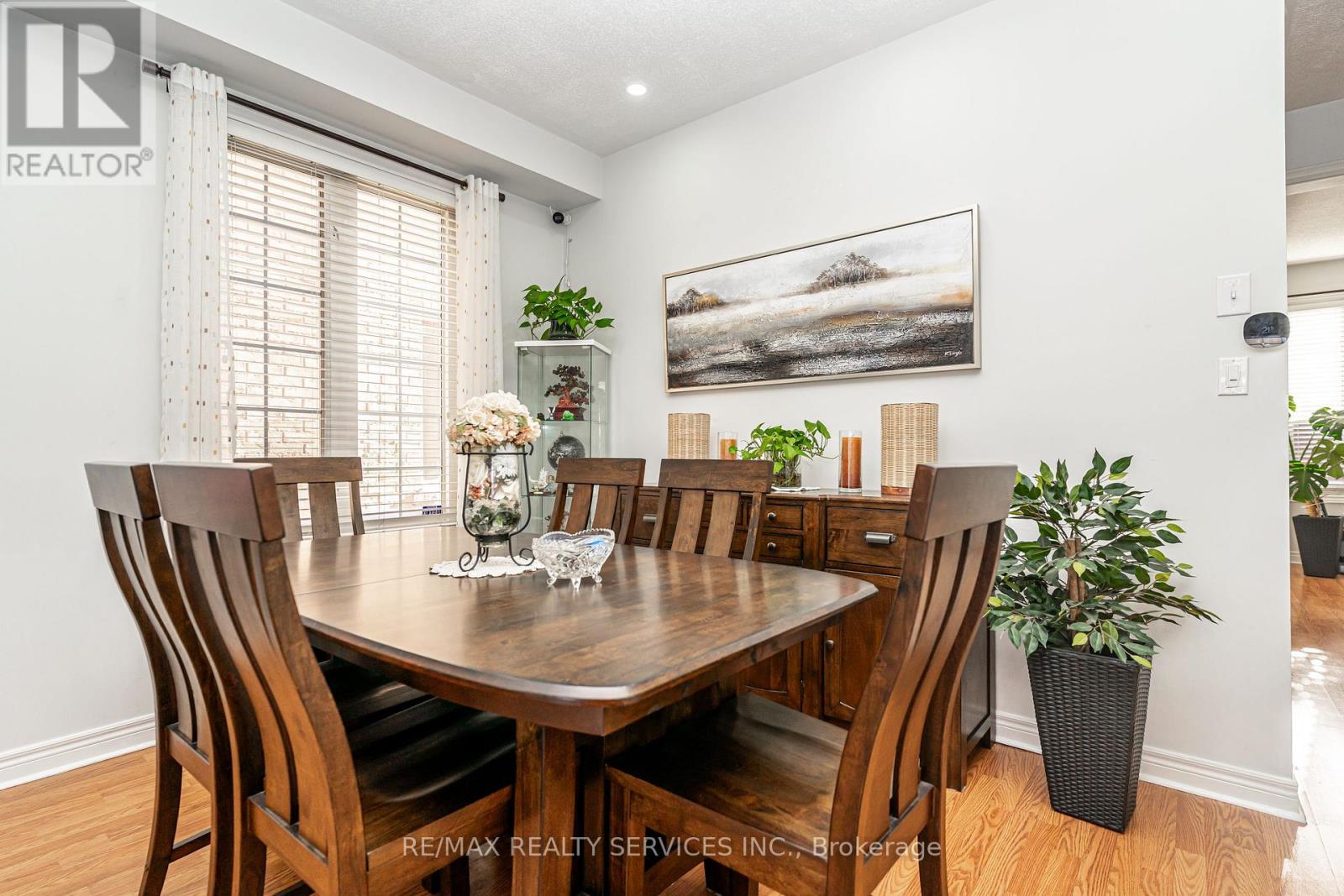 88 Sled Dog Road, Brampton, Ontario  L6R 0J4 - Photo 8 - W12745318