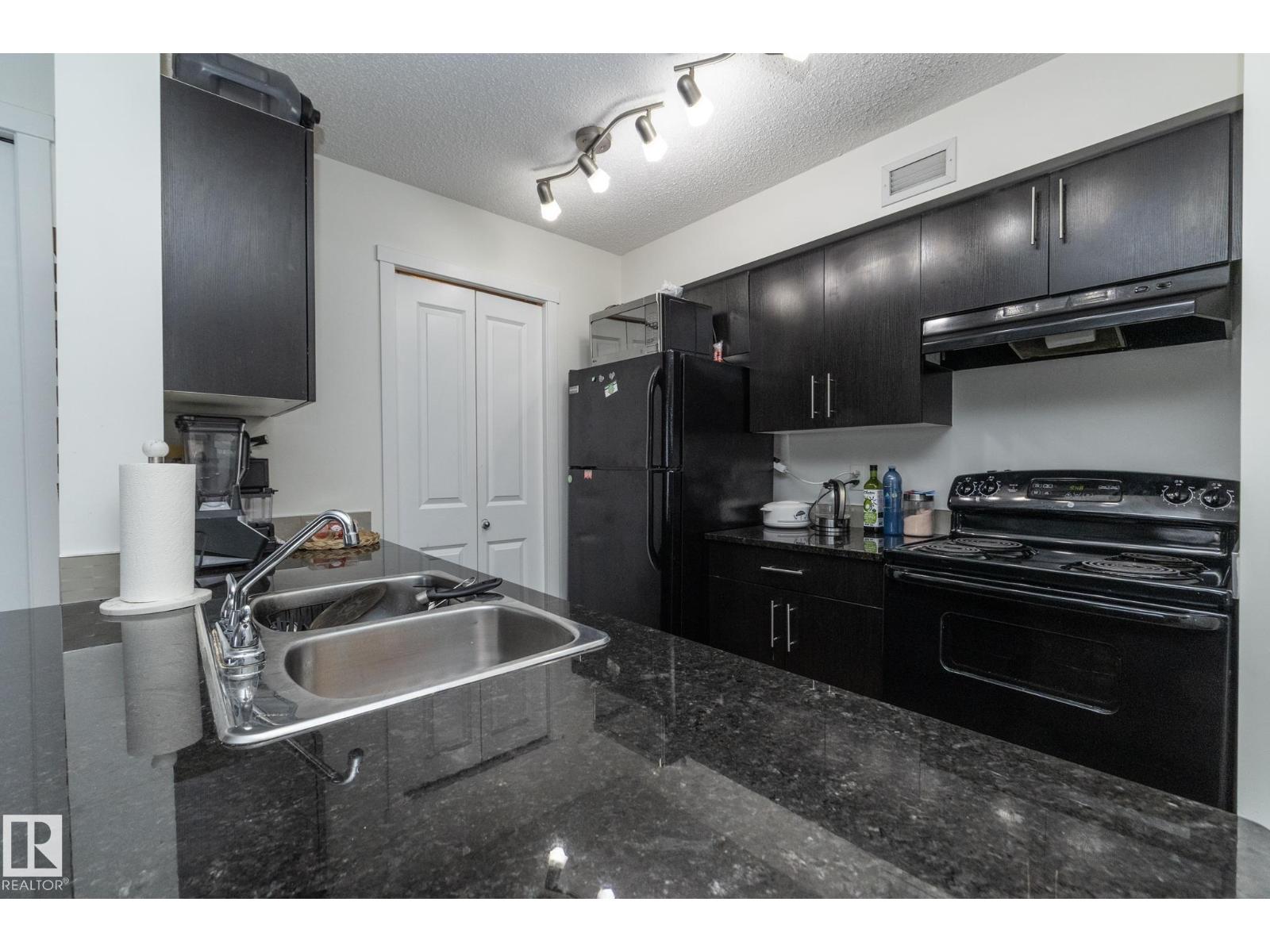 #215 5810 Mullen Pl Nw, Edmonton, Alberta T6R 0W3 - Photo 8 - E4471726