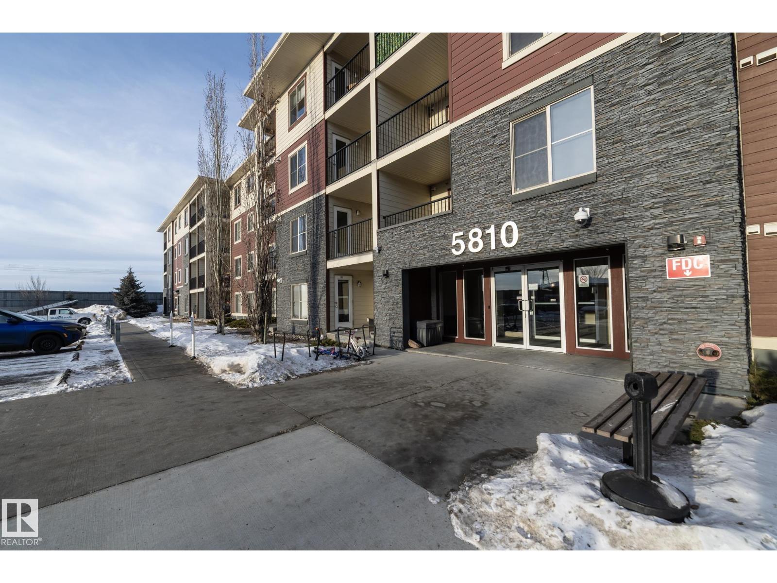 #215 5810 Mullen Pl Nw, Edmonton, Alberta T6R 0W3 - Photo 2 - E4471726