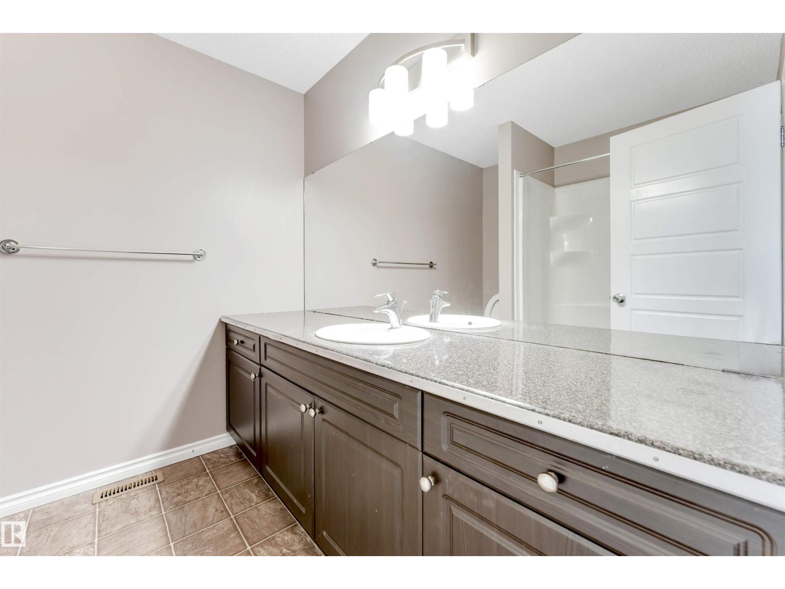 245 Ebbers Bv Nw, Edmonton, Alberta  T5Y 1R8 - Photo 15 - E4471751