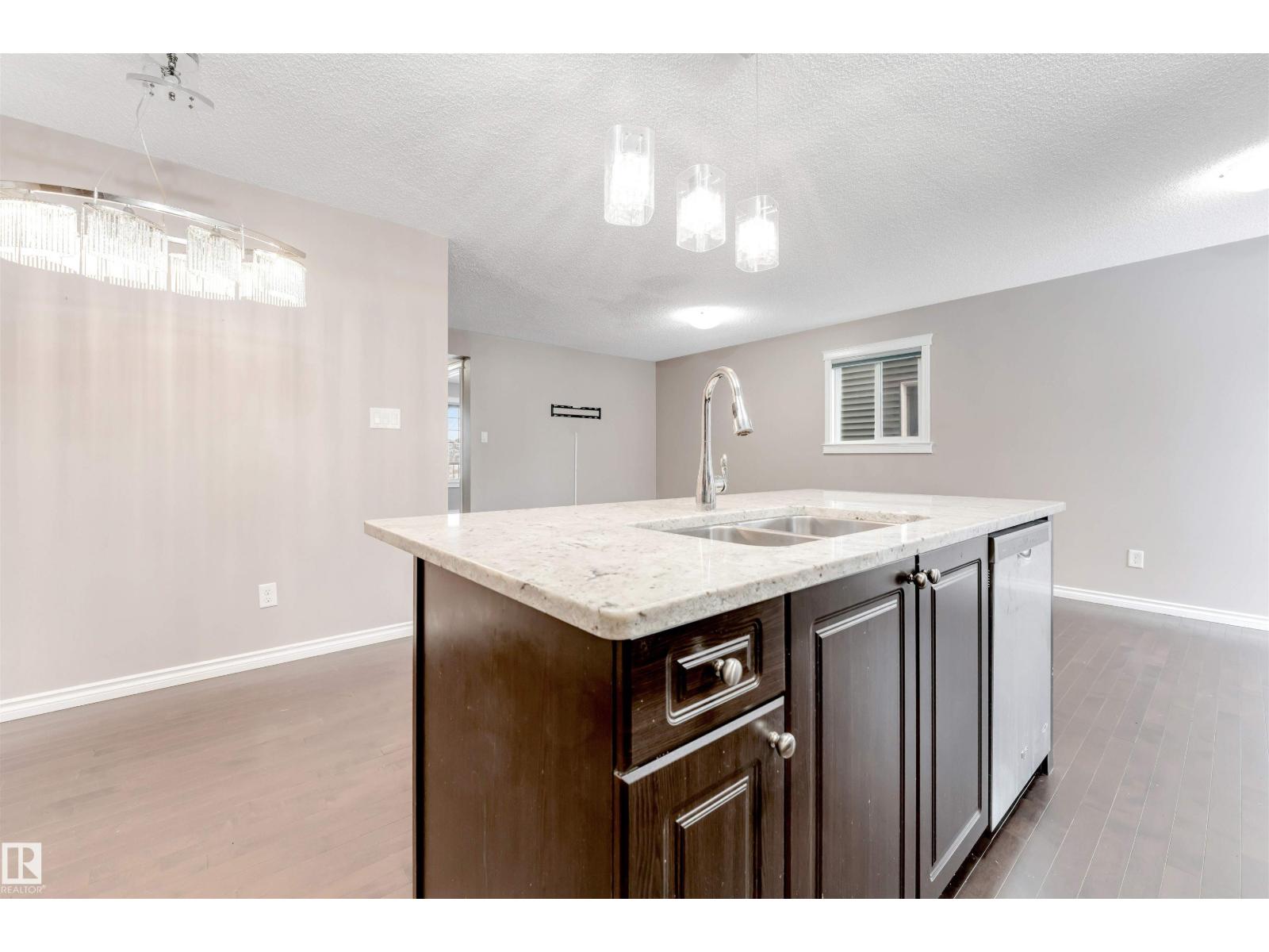 245 Ebbers Bv Nw, Edmonton, Alberta  T5Y 1R8 - Photo 6 - E4471751