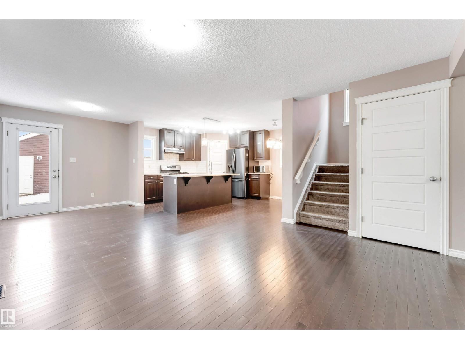 245 Ebbers Bv Nw, Edmonton, Alberta  T5Y 1R8 - Photo 9 - E4471751