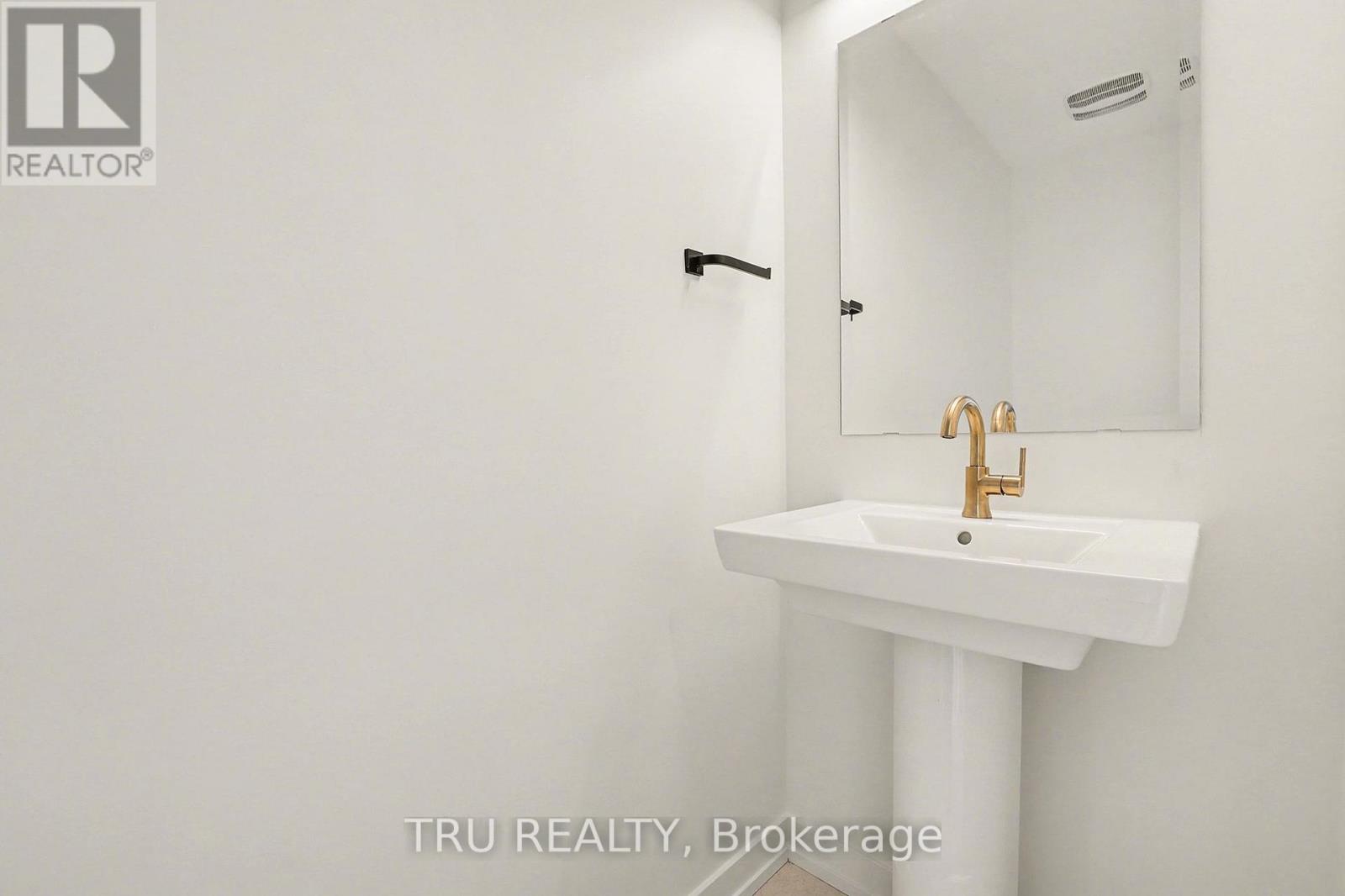 1154 Cope Drive, Ottawa, Ontario  K2S 3C3 - Photo 13 - X12745338