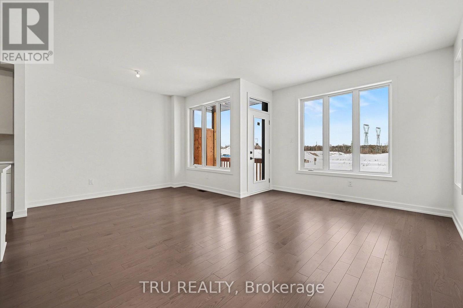 1154 Cope Drive, Ottawa, Ontario  K2S 3C3 - Photo 5 - X12745338