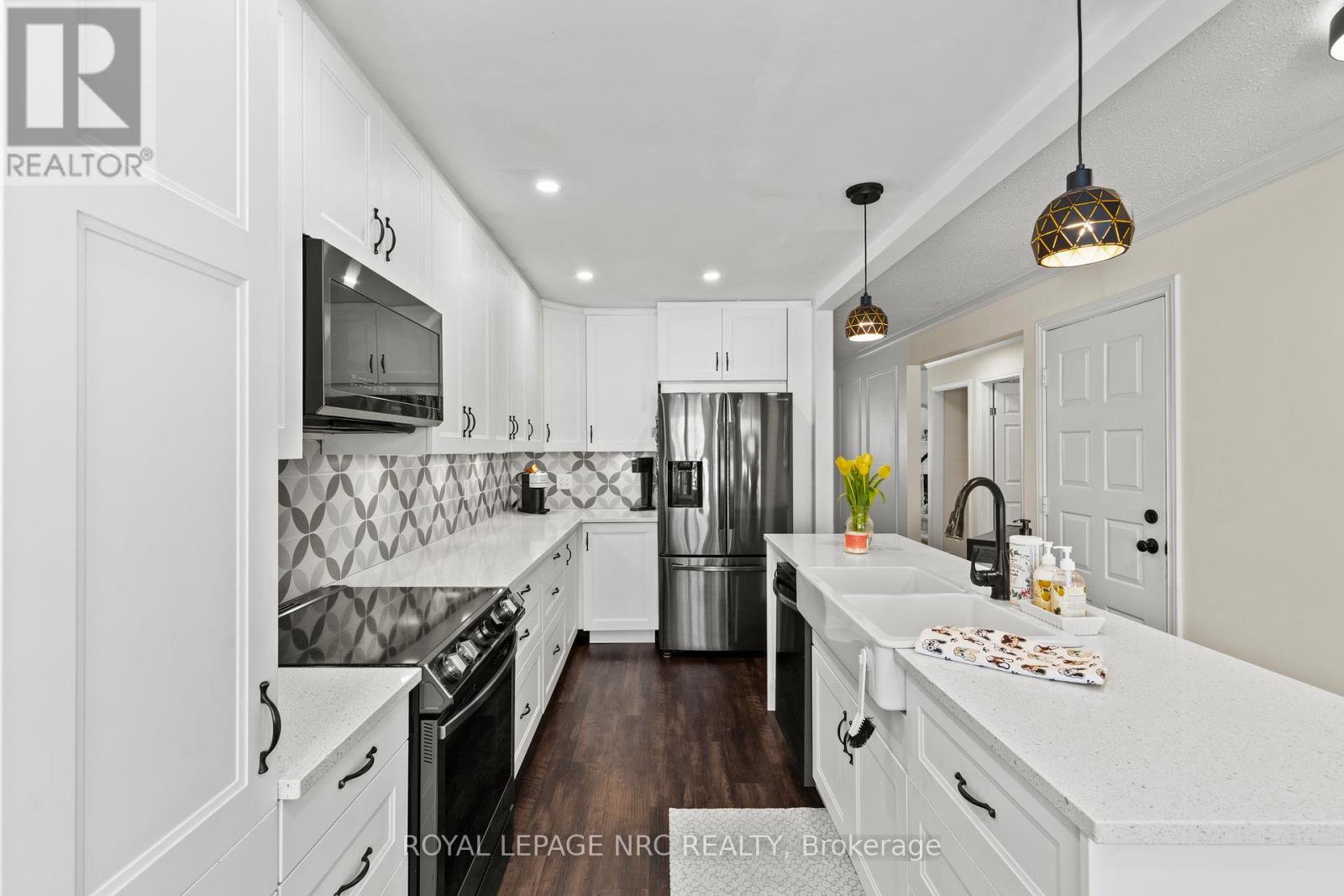 42 - 275 Pelham Street, St. Catharines, Ontario  L2S 3B9 - Photo 5 - X12745334