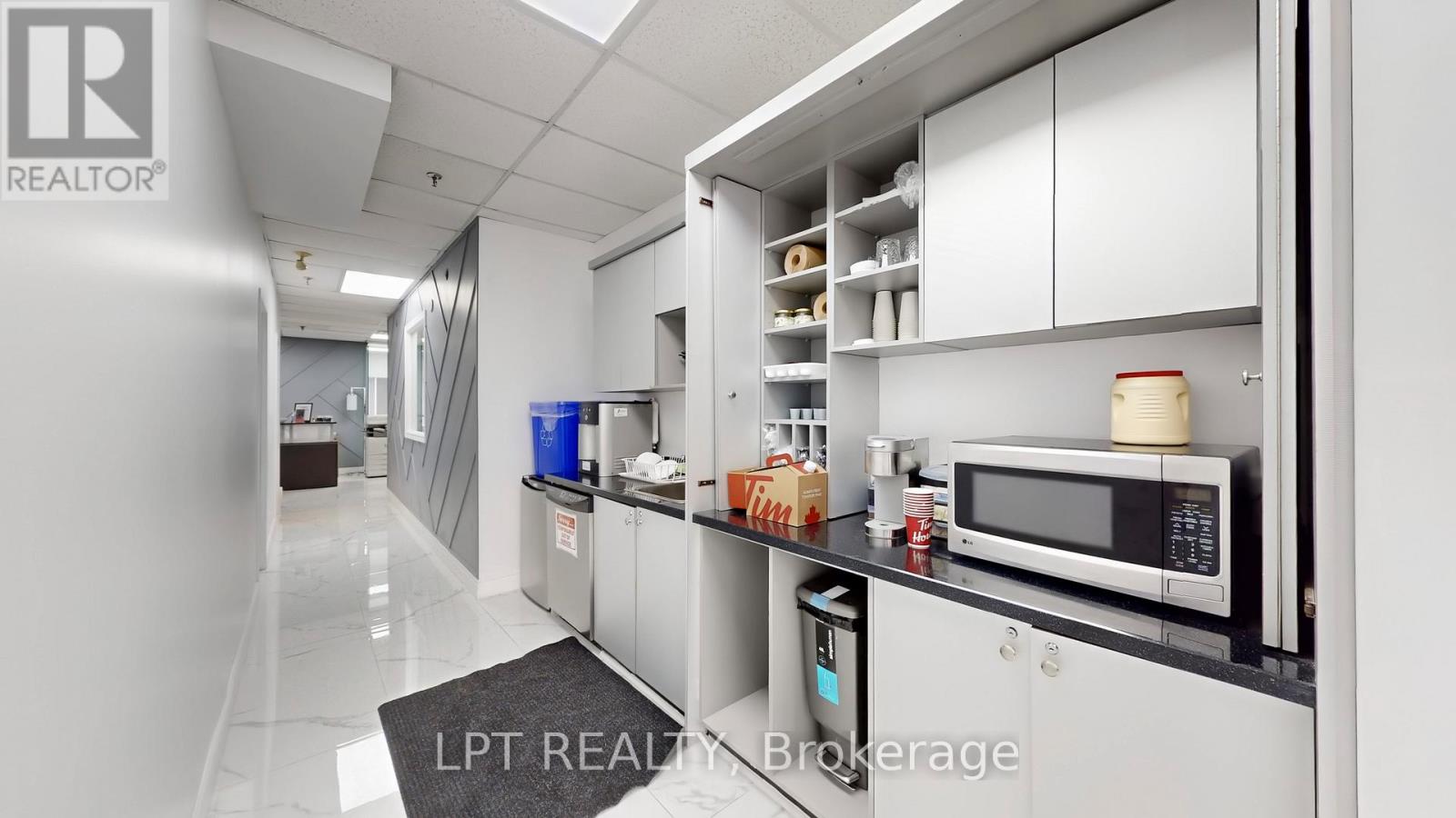 8-200 - 5045 Orbitor Drive, Mississauga, Ontario  L4W 4Y8 - Photo 16 - W12597866