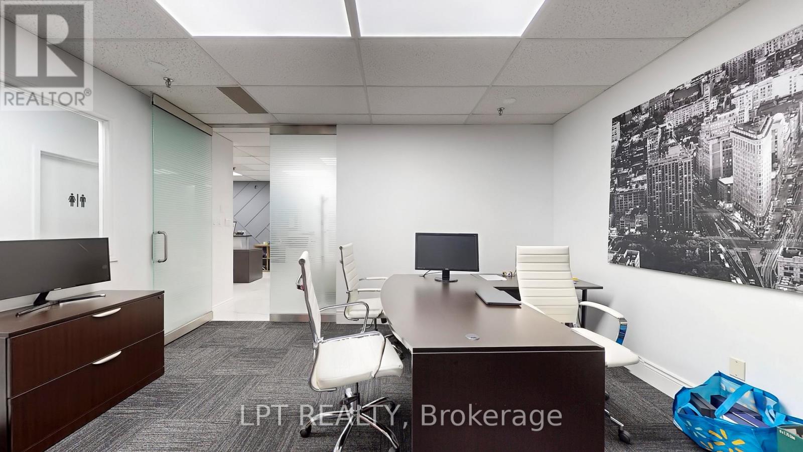 8-200 - 5045 Orbitor Drive, Mississauga, Ontario  L4W 4Y8 - Photo 13 - W12597866