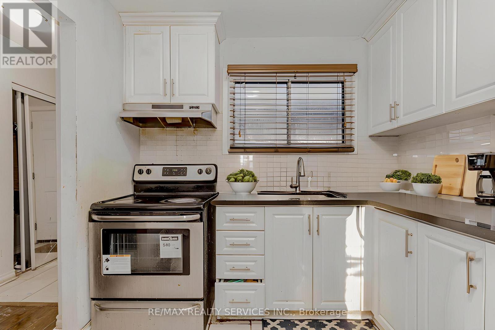 117 - 475 Bramalea Road, Brampton, Ontario  L6T 2X3 - Photo 3 - W12744206