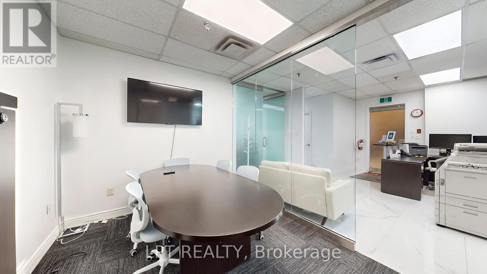 8-200 - 5045 Orbitor Drive, Mississauga, Ontario  L4W 4Y8 - Photo 10 - W12597866