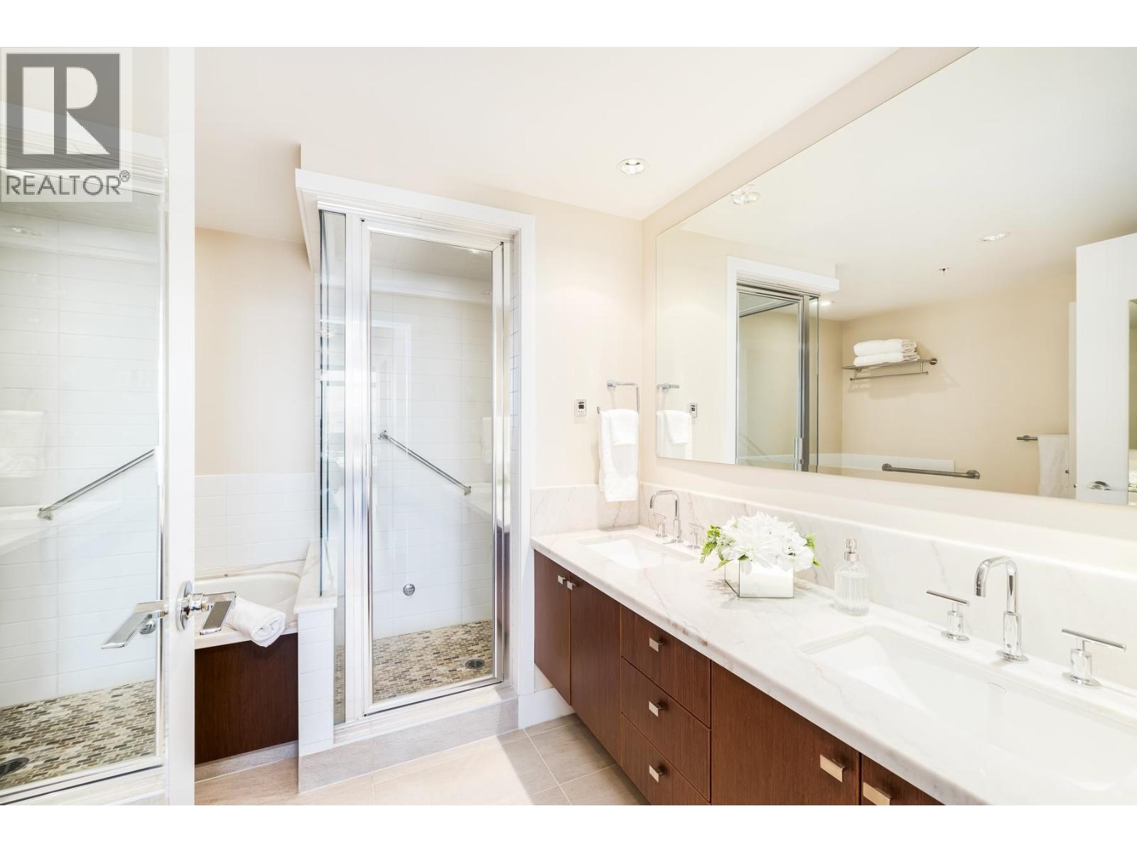 501 5989 Iona Drive, Vancouver, British Columbia  V6T 2L7 - Photo 14 - R3085119