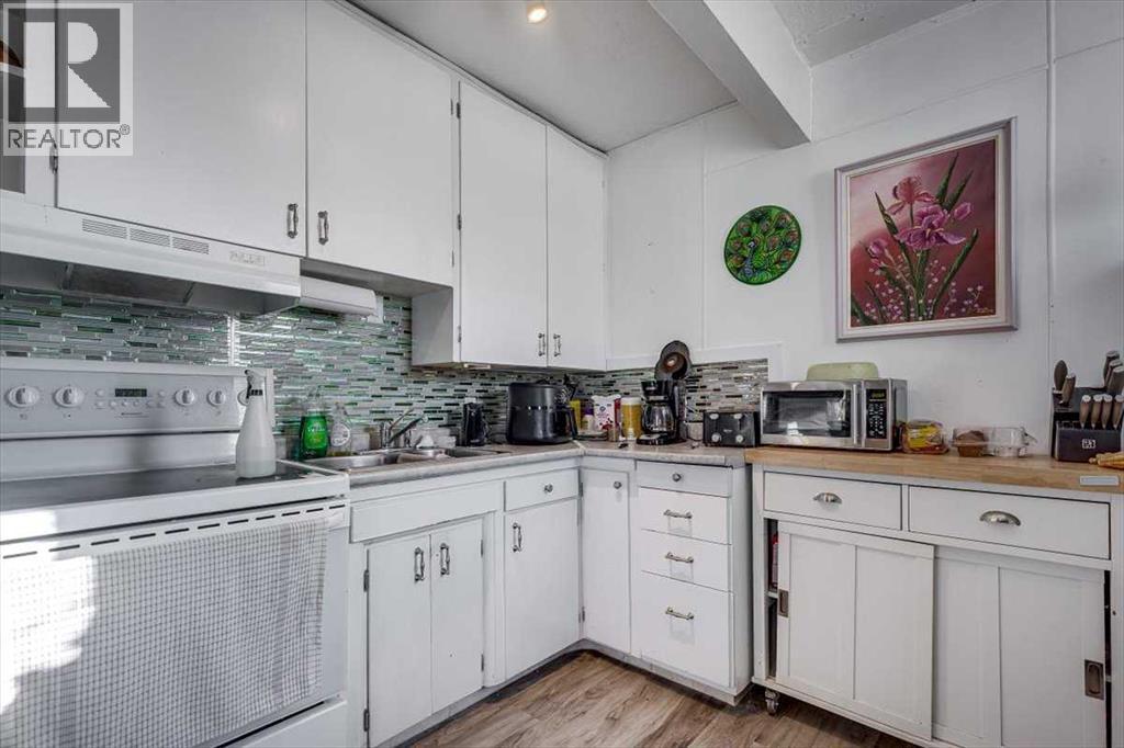 5218 56 Avenue, Ponoka, Alberta  T4J 1G6 - Photo 9 - A2269138