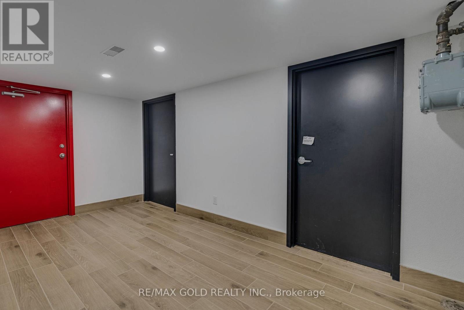 3271 Dufferin Street, Toronto, Ontario  M6A 2T4 - Photo 14 - W12745336