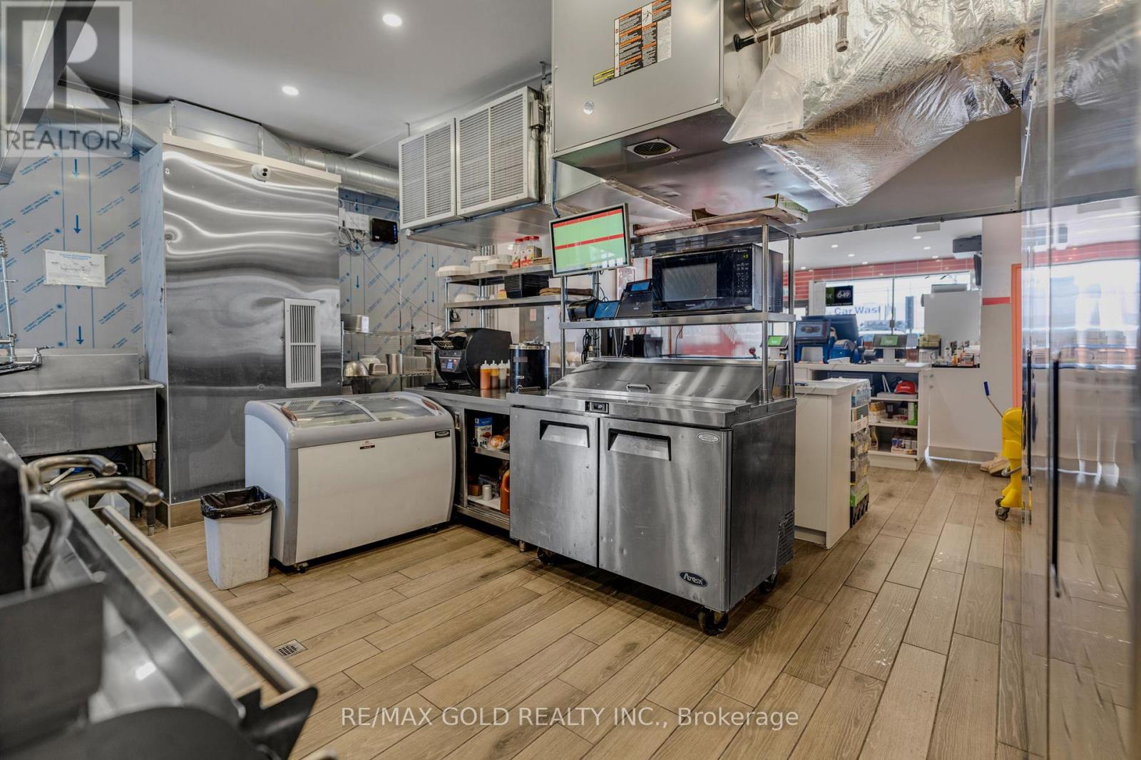 3271 Dufferin Street, Toronto, Ontario  M6A 2T4 - Photo 24 - W12745336