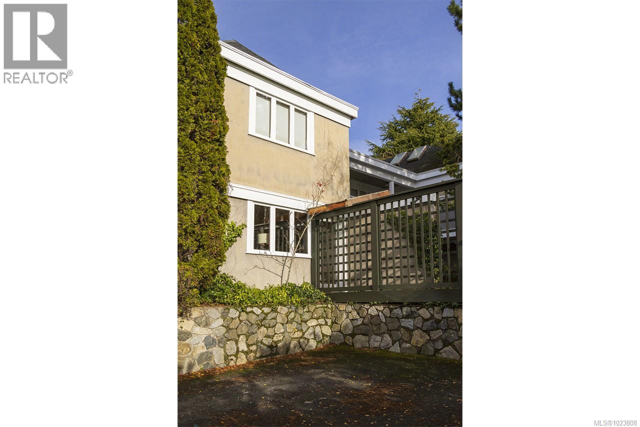 215 Mary St, Victoria, British Columbia  V9A 3V8 - Photo 15 - 1023808