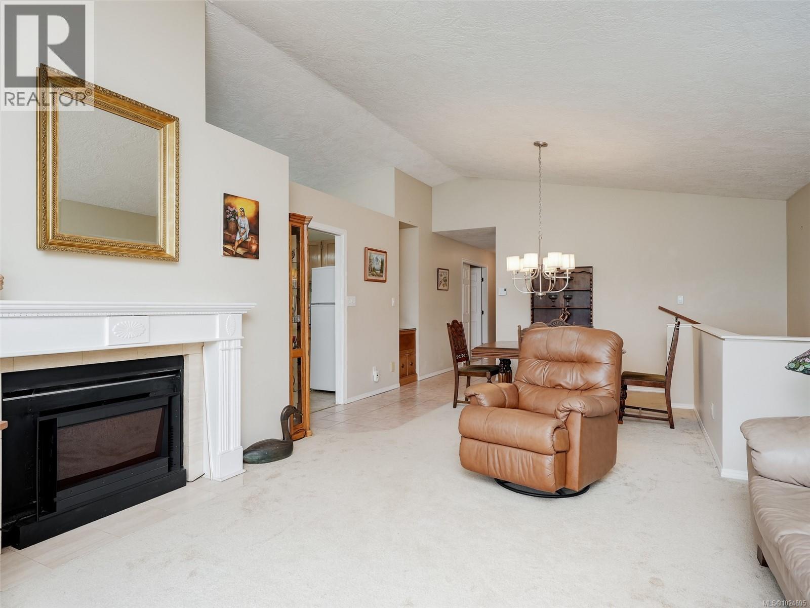 31 901 Kentwood Lane, Saanich, British Columbia  V8Y 2Y7 - Photo 5 - 1024695