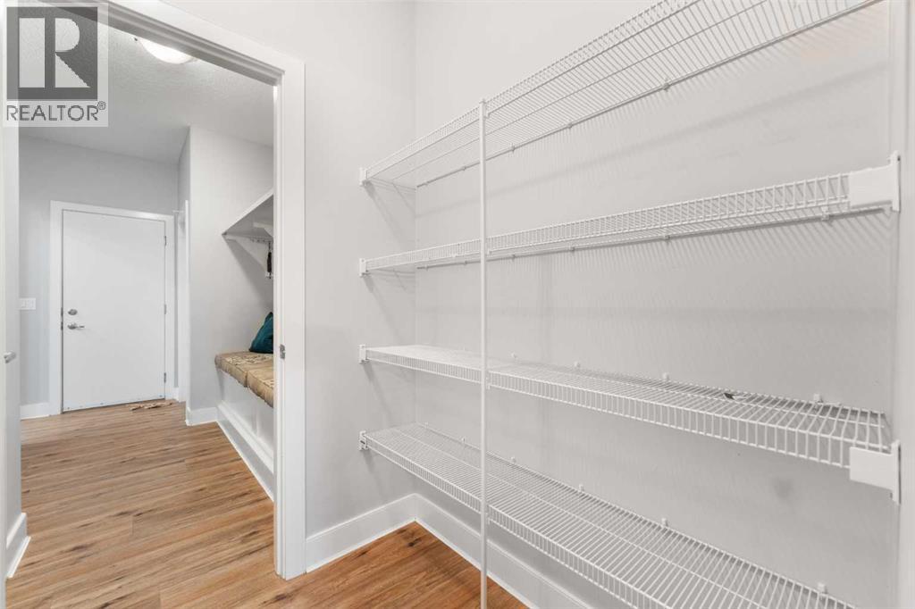 70 Royal Ridge Manor Nw, Calgary, Alberta  T3G 5Z1 - Photo 8 - A2280887