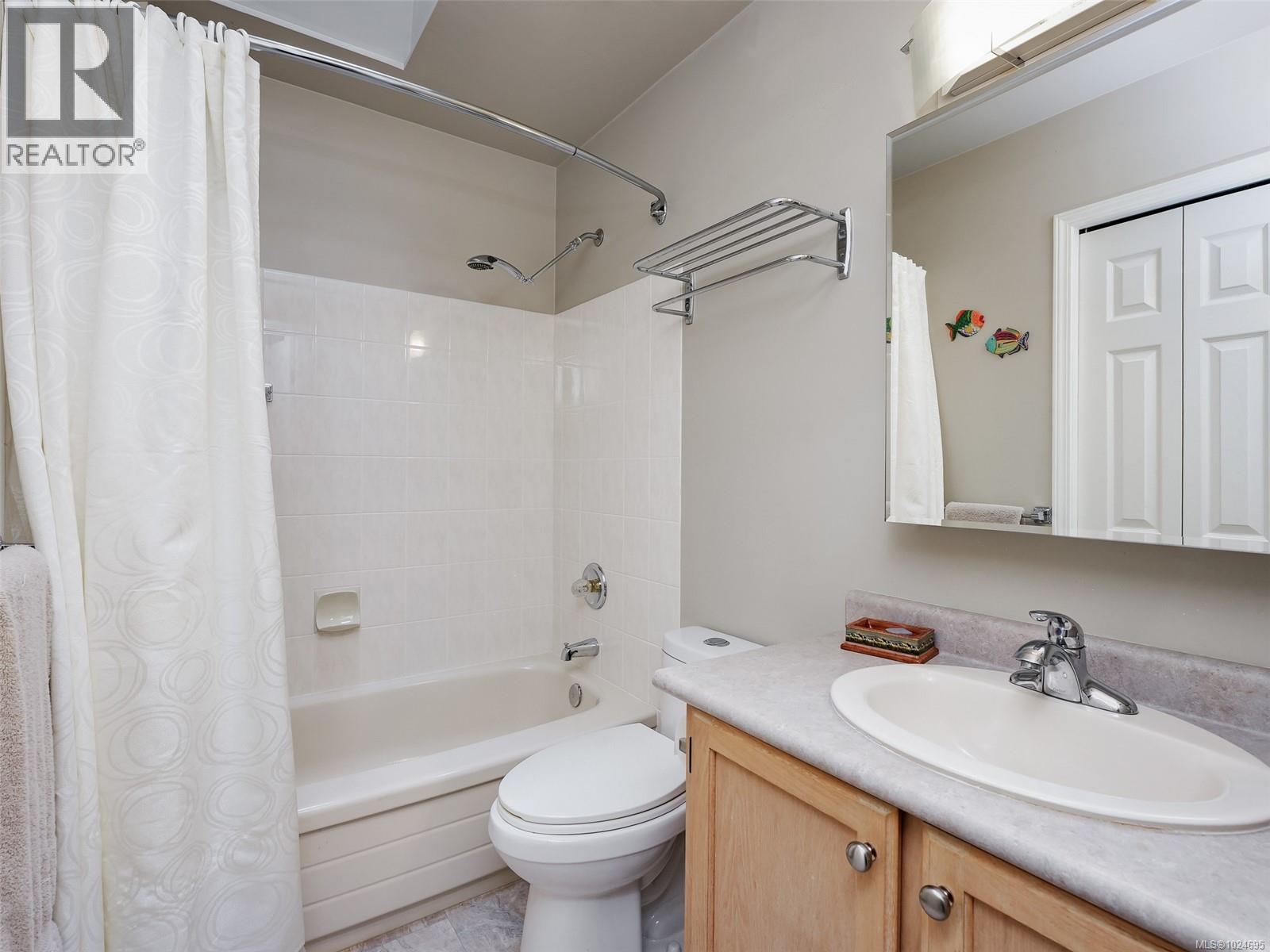 31 901 Kentwood Lane, Saanich, British Columbia  V8Y 2Y7 - Photo 18 - 1024695