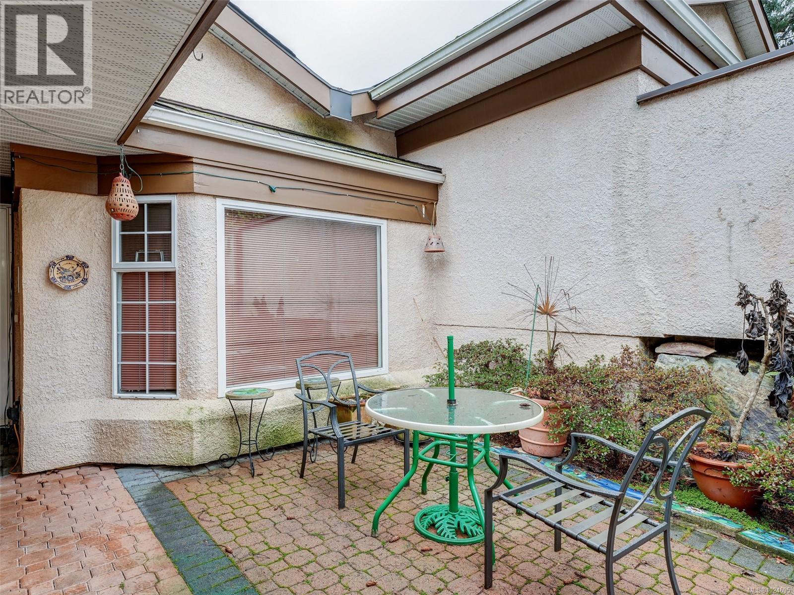 31 901 Kentwood Lane, Saanich, British Columbia  V8Y 2Y7 - Photo 16 - 1024695