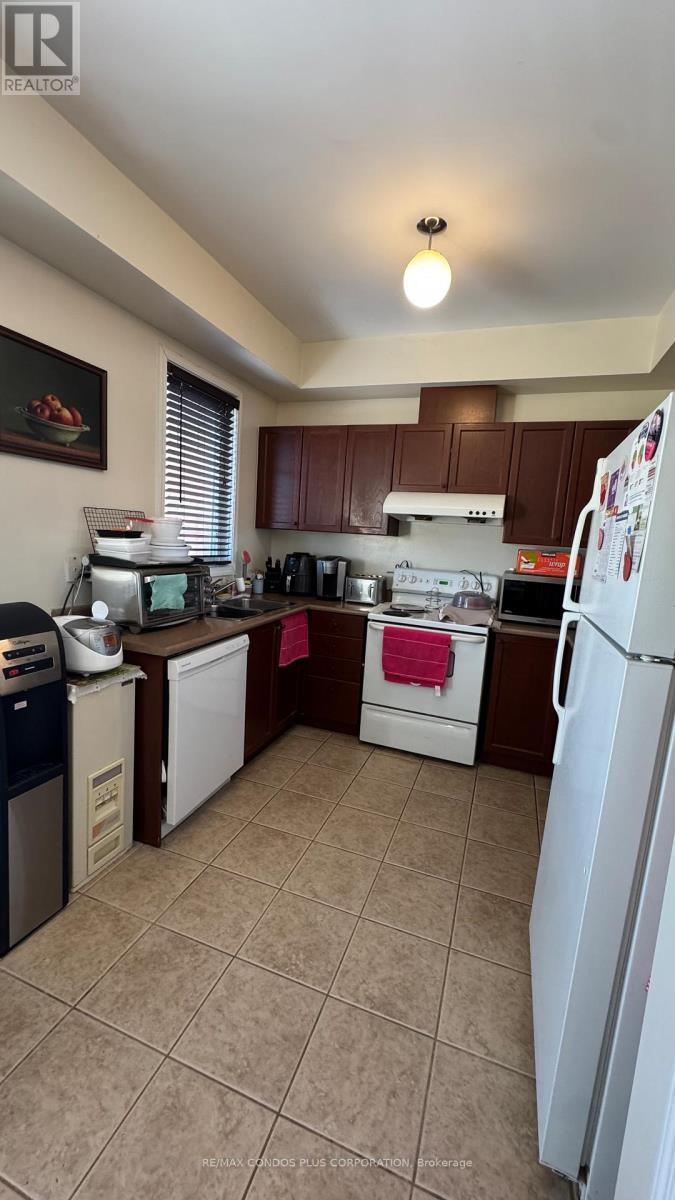 3 Powers Valley Court, Ajax, Ontario  L1S 7T9 - Photo 3 - E12740380