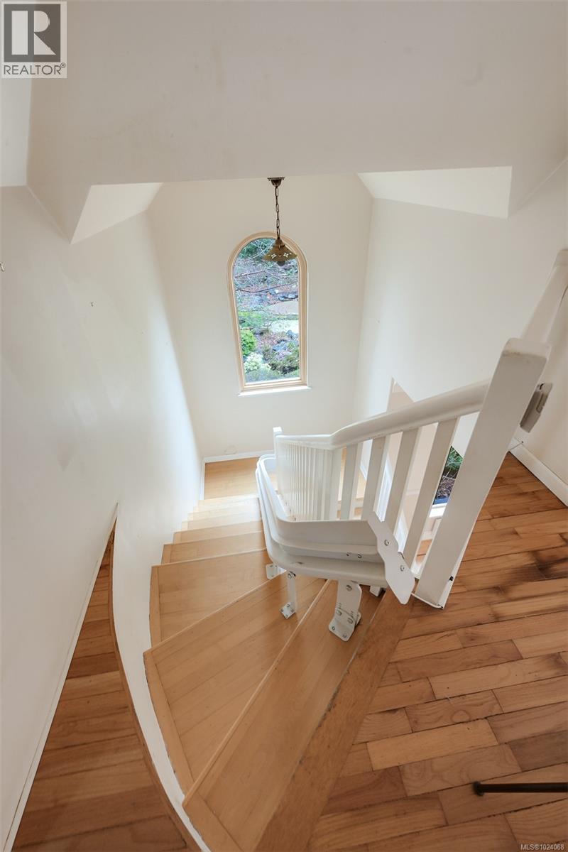 2930 Sea View Rd, Saanich, British Columbia  V8N 1L1 - Photo 22 - 1024068