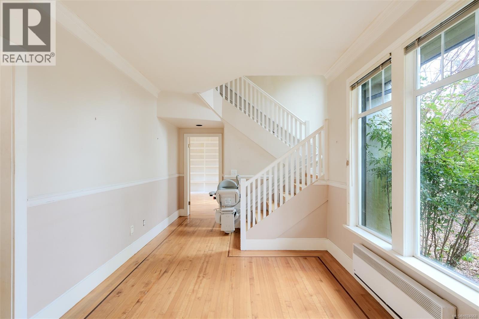 2930 Sea View Rd, Saanich, British Columbia  V8N 1L1 - Photo 6 - 1024068