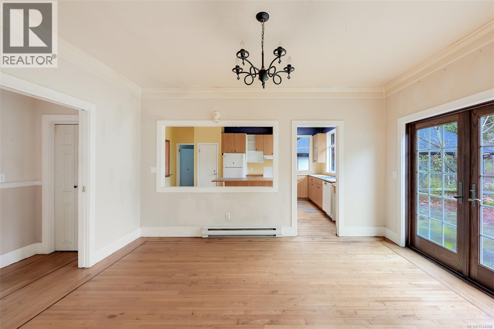 2930 Sea View Rd, Saanich, British Columbia  V8N 1L1 - Photo 14 - 1024068