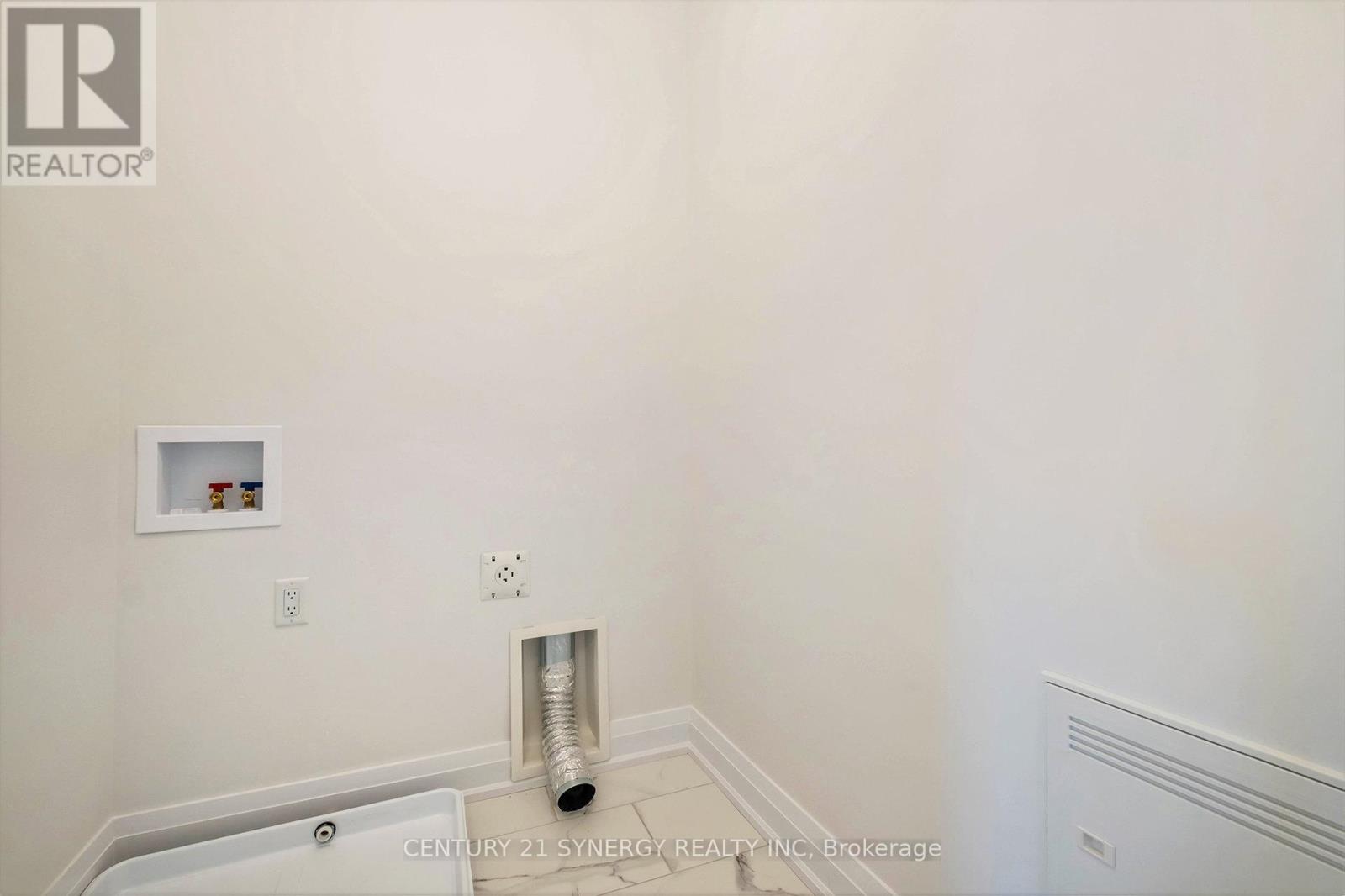 B - 257 Argile Street, Casselman, Ontario  K0A 1M0 - Photo 4 - X12745386