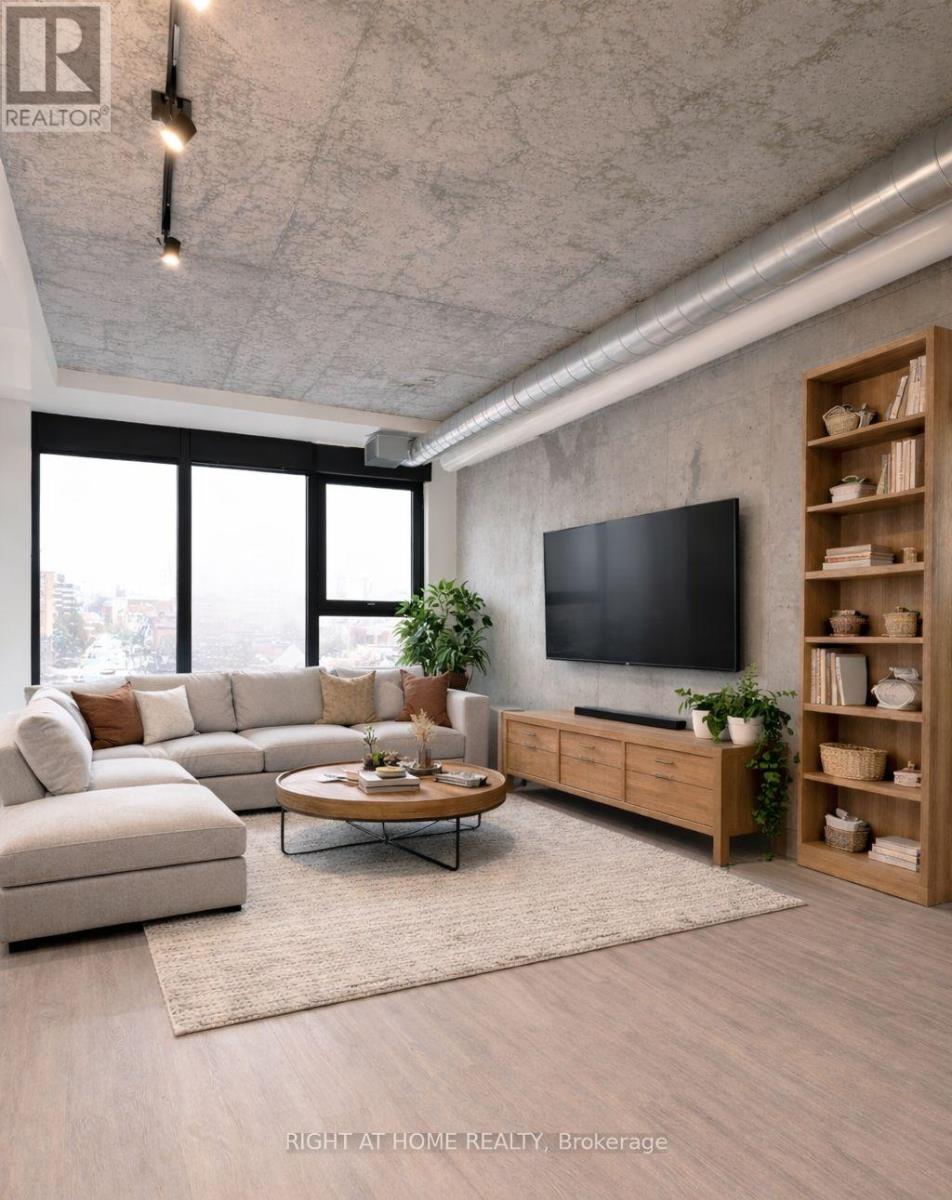 207 - 10 James Street, Ottawa, Ontario K2P 1T2 - Photo 2 - X12745390