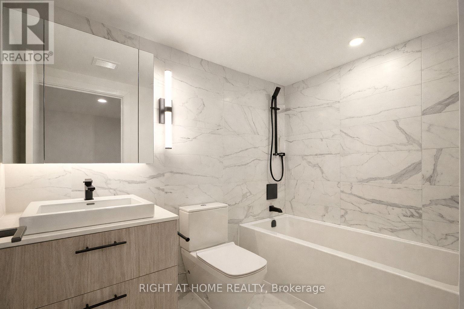 207 - 10 James Street, Ottawa, Ontario K2P 1T2 - Photo 6 - X12745390