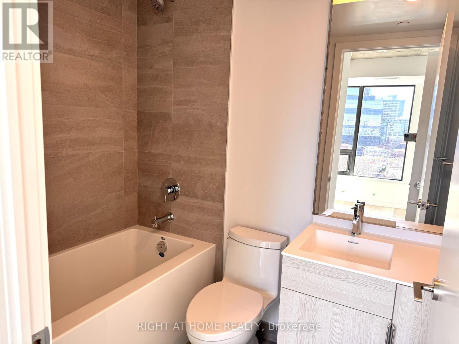 804 - 28 Eastern Avenue, Toronto, Ontario  M5A 1H5 - Photo 9 - C12745348