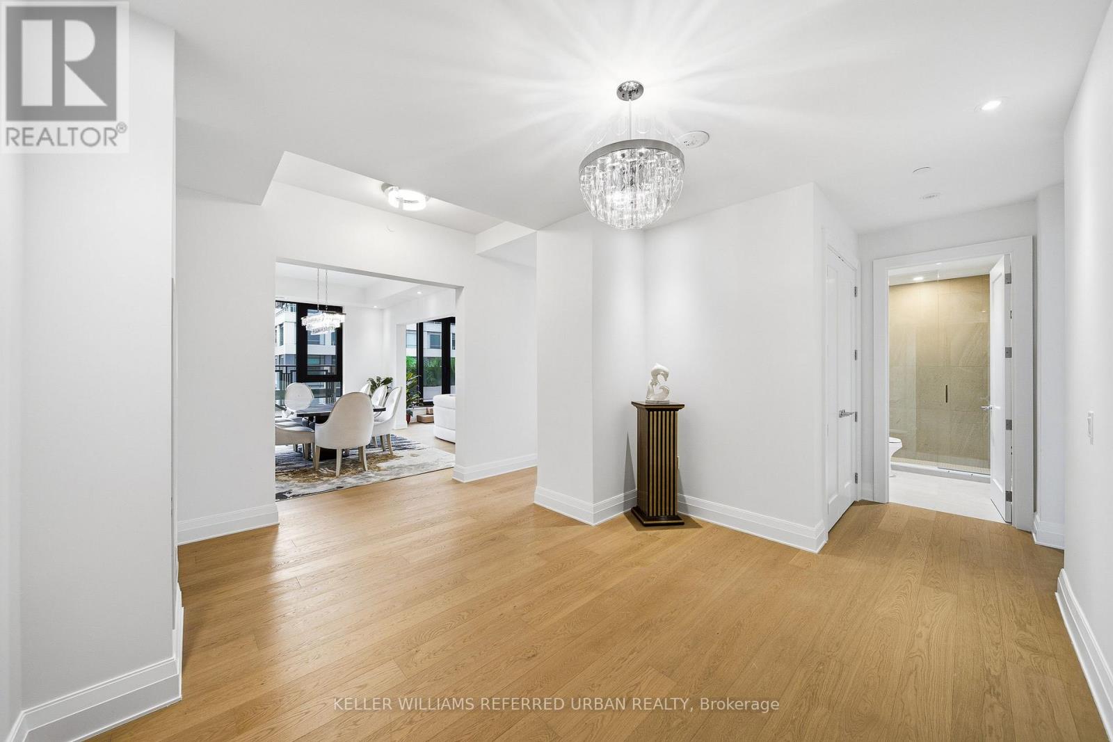 607 - 2 Forest Hill Road, Toronto, Ontario  M4V 0B7 - Photo 3 - C12745404