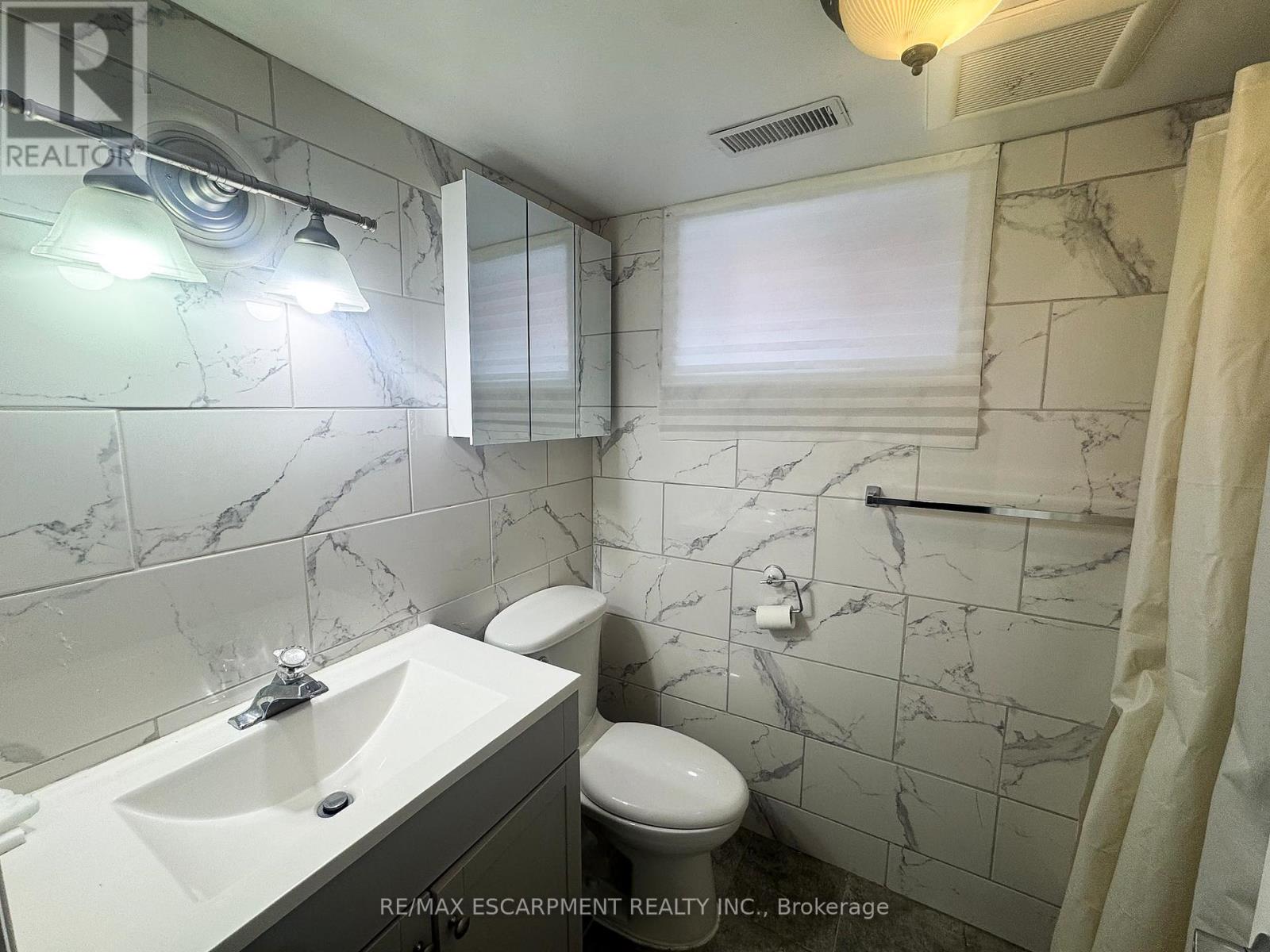 Lower - 1328 Sharbot Street, Oshawa, Ontario  L1J 1K2 - Photo 8 - E12745420