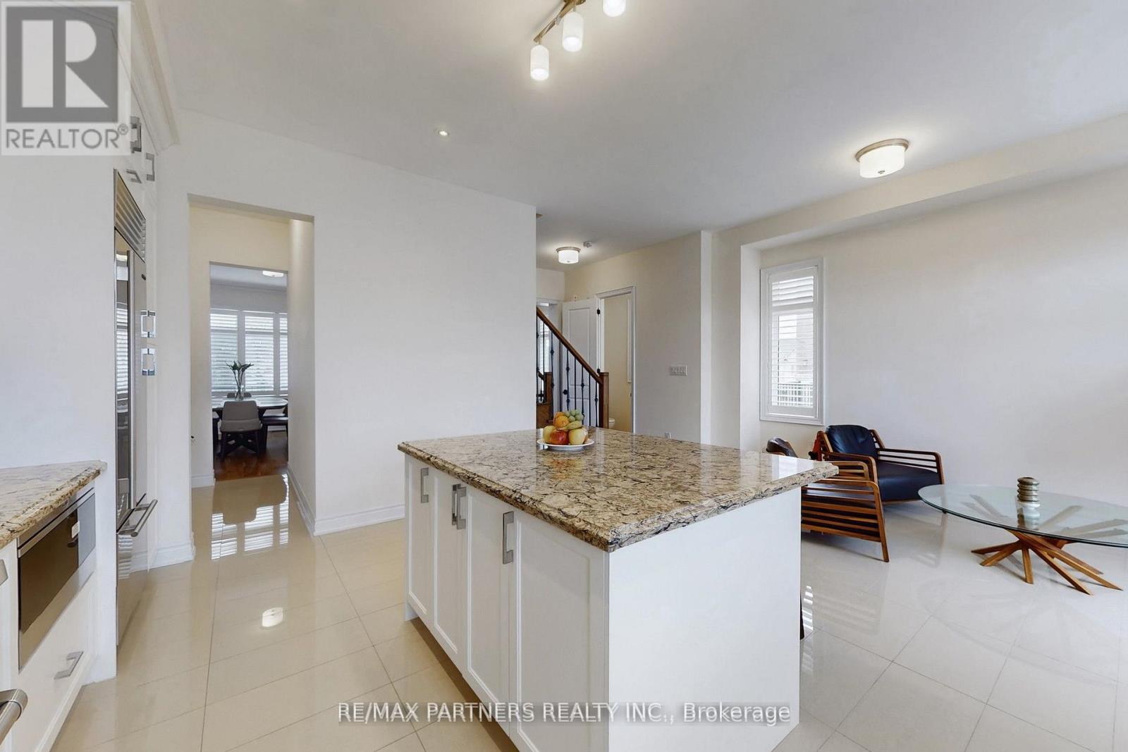 26 Island Green Lane, Markham, Ontario  L6C 0Y7 - Photo 11 - N12745360