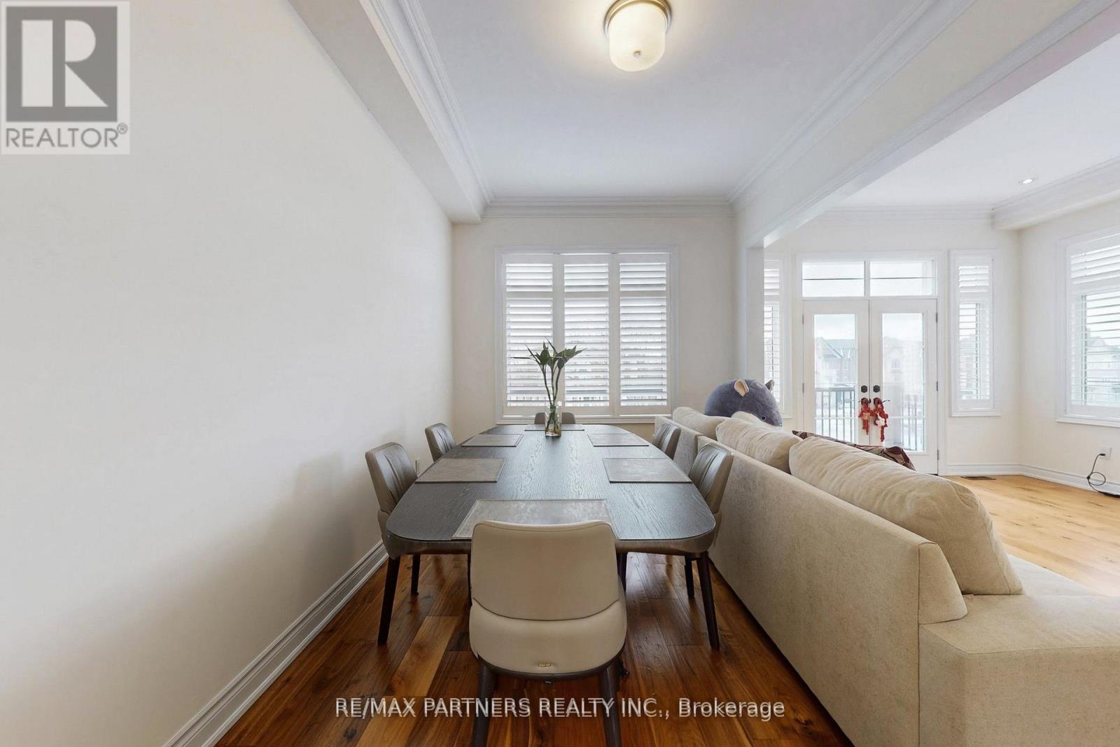 26 Island Green Lane, Markham, Ontario  L6C 0Y7 - Photo 14 - N12745360