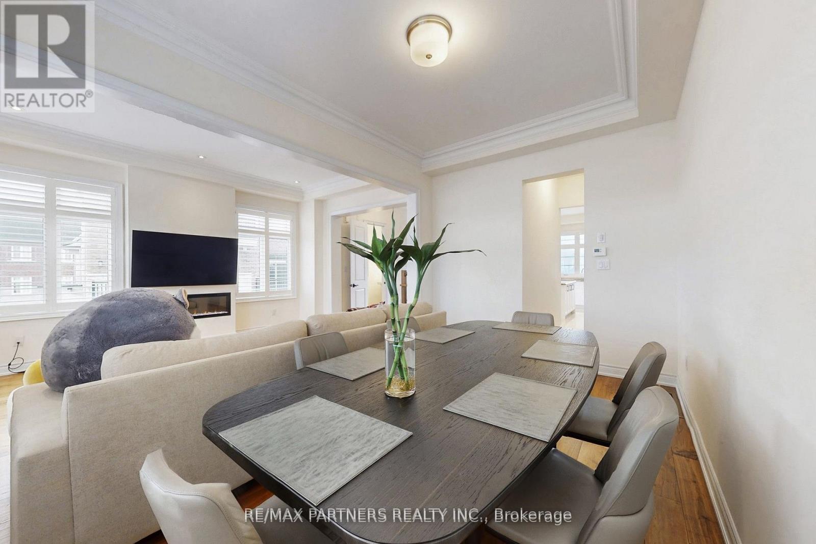 26 Island Green Lane, Markham, Ontario  L6C 0Y7 - Photo 17 - N12745360