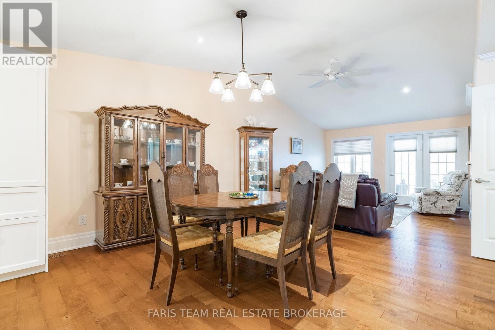 189 Greenway Drive, Wasaga Beach, Ontario  L9Z 0E6 - Photo 11 - S12745400