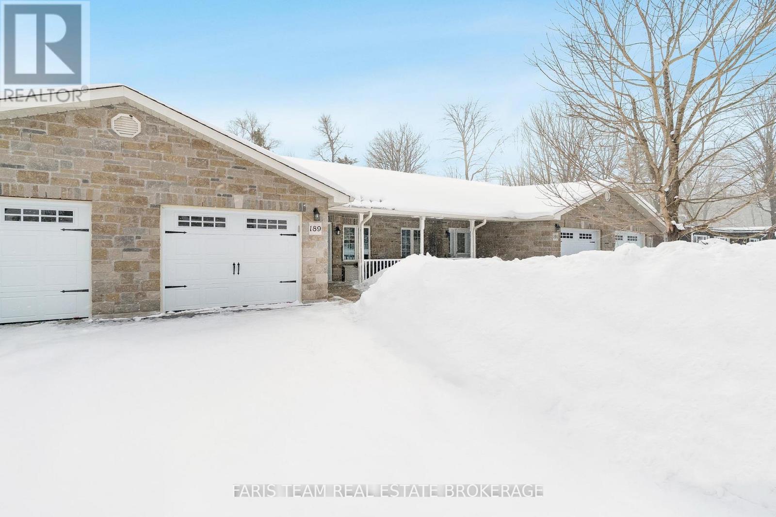 189 Greenway Drive, Wasaga Beach, Ontario  L9Z 0E6 - Photo 2 - S12745400