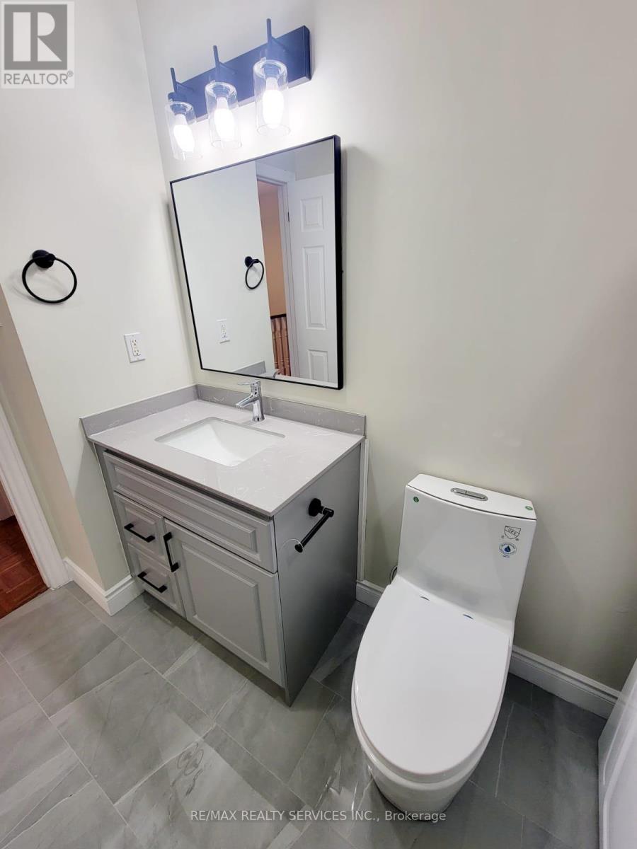 Upper Portion - 15 Chipmunk Crescent, Brampton, Ontario  L6R 1B8 - Photo 22 - W12745372