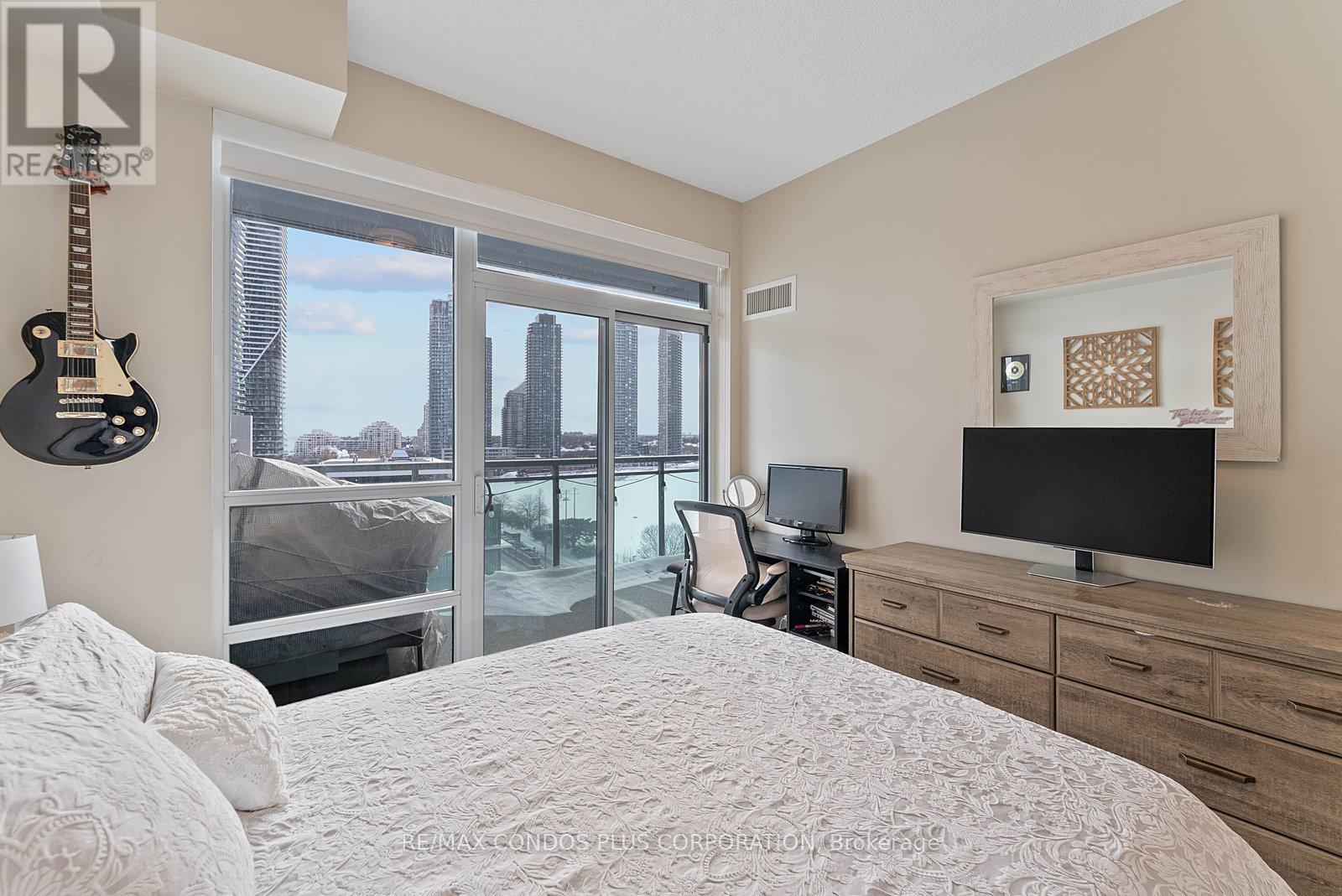 1002 - 16 Brookers Lane E, Toronto, Ontario  M8V 0A5 - Photo 18 - W12745388