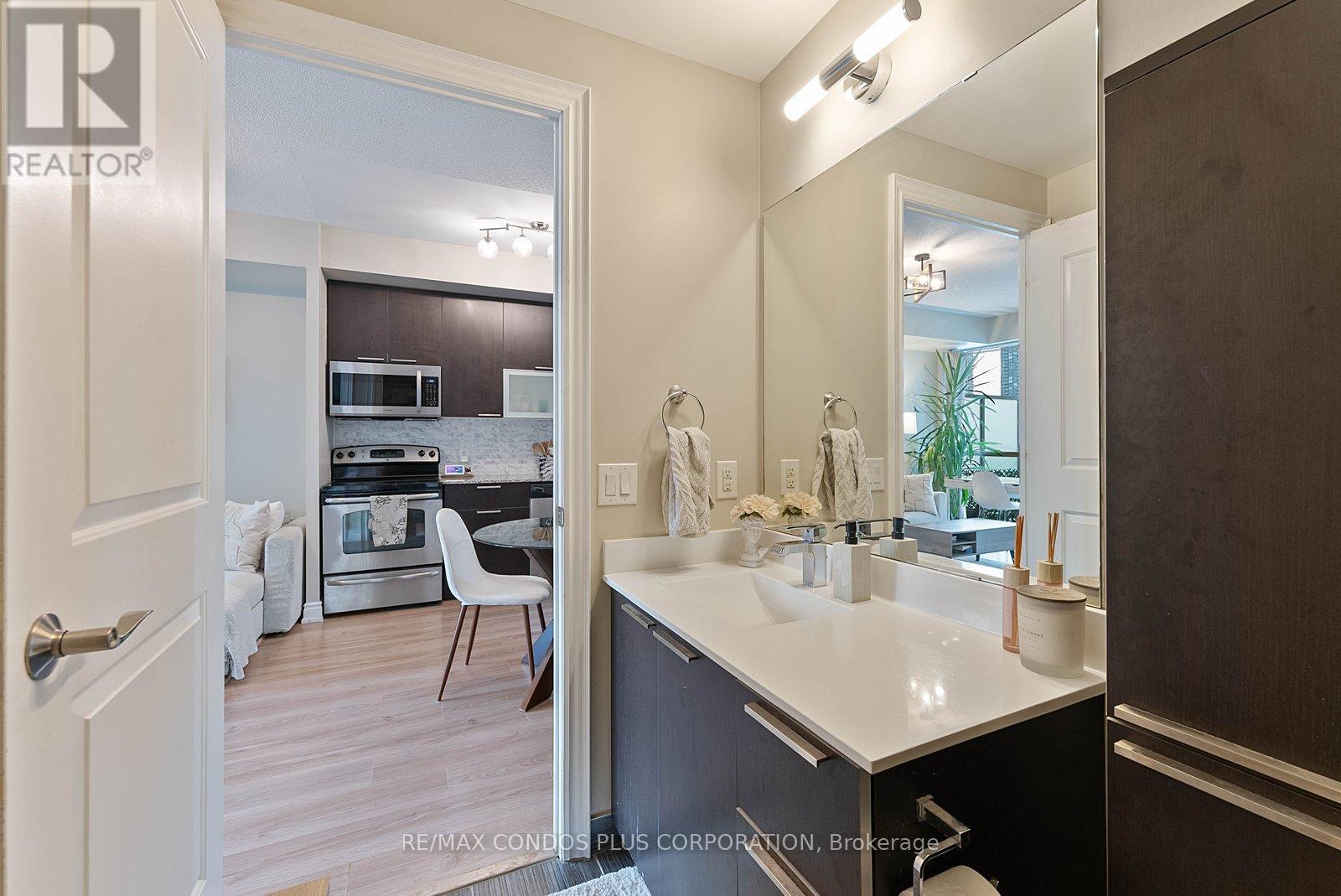 1002 - 16 Brookers Lane E, Toronto, Ontario  M8V 0A5 - Photo 21 - W12745388