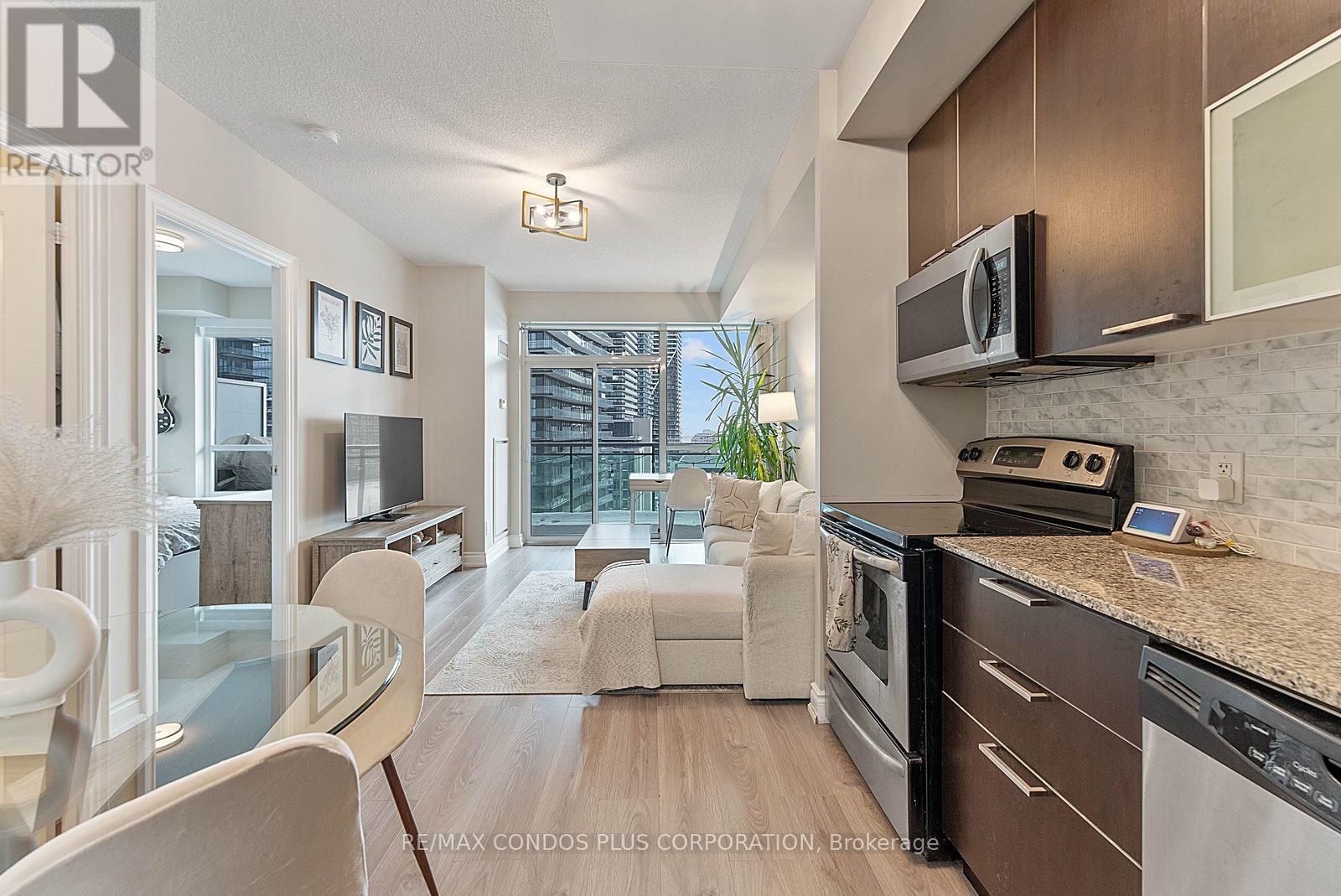 1002 - 16 Brookers Lane E, Toronto, Ontario  M8V 0A5 - Photo 7 - W12745388