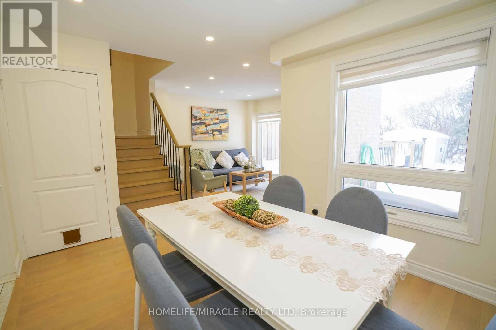 40 Gardenia Way, Caledon, Ontario  L7C 1B2 - Photo 14 - W12745412