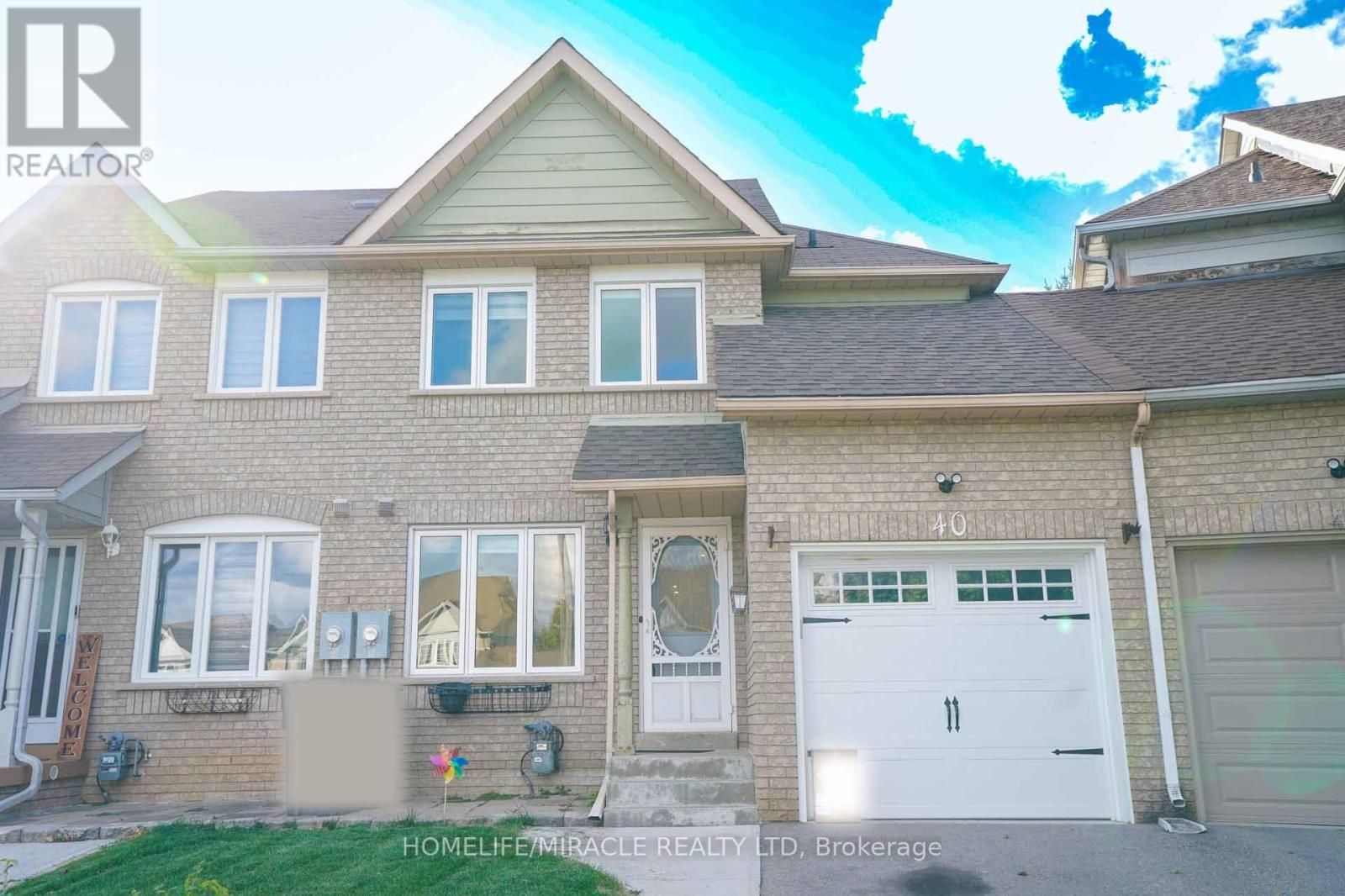 40 Gardenia Way, Caledon, Ontario  L7C 1B2 - Photo 2 - W12745412