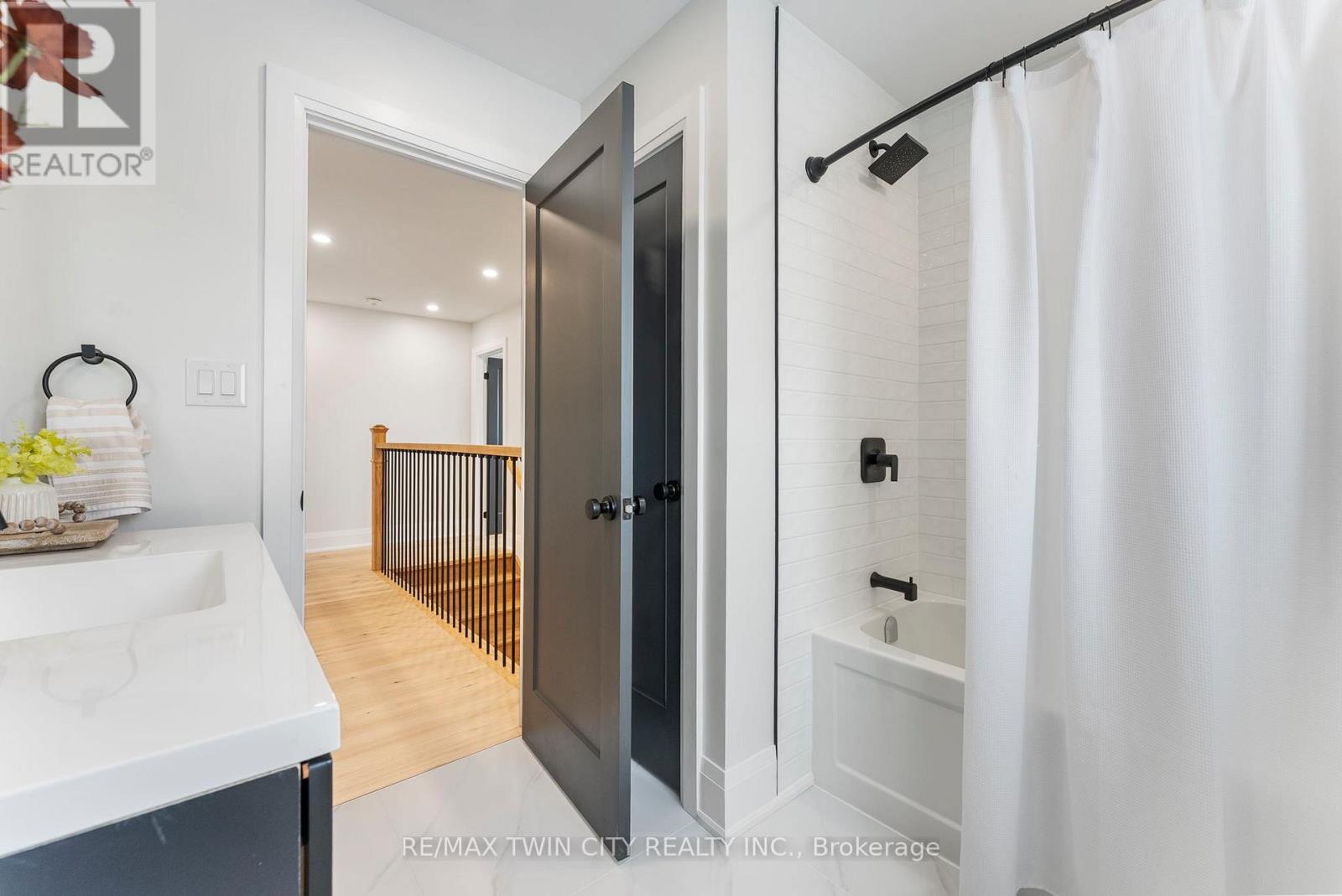 50 Fife Street W, Haldimand, Ontario  N3W 1J2 - Photo 22 - X12745356