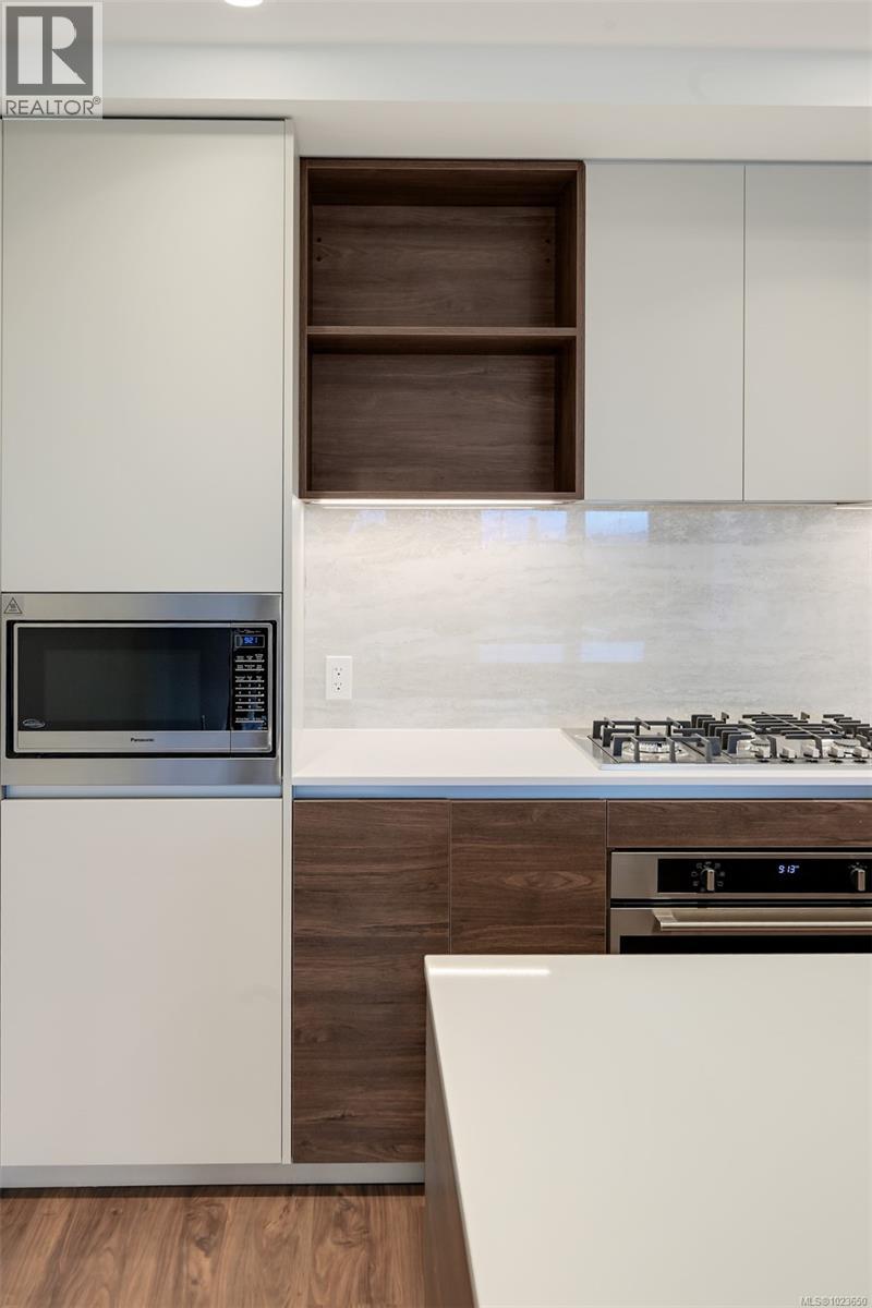 G114 363 Tyee Rd, Victoria, British Columbia  V9A 0B5 - Photo 1 - 1023650