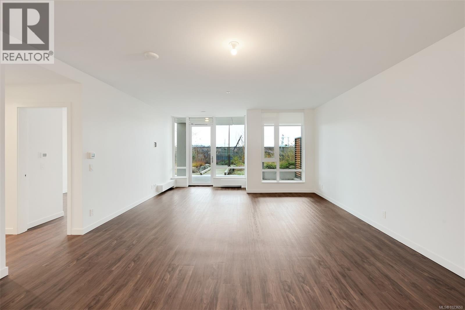 G114 363 Tyee Rd, Victoria, British Columbia  V9A 0B5 - Photo 10 - 1023650