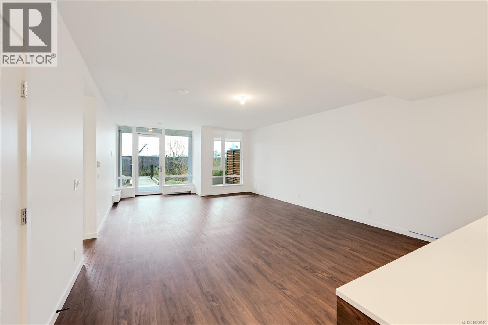 G114 363 Tyee Rd, Victoria, British Columbia  V9A 0B5 - Photo 9 - 1023650