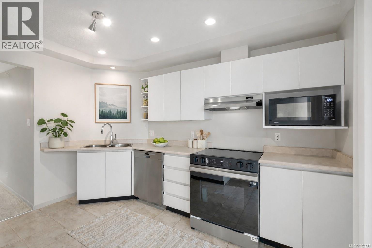 305 1020 View St, Victoria, British Columbia V8V 4Y4 - Photo 4 - 1024730